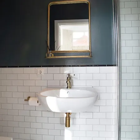 Contemporary Near The Lejlighed *