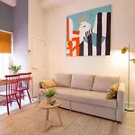 Contemporary Near The 헤이그