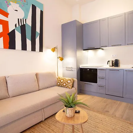 Daire Contemporary Near The Lahey