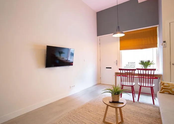 شقة Contemporary Near The *