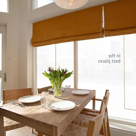 Contemporary Near The Apartamento *